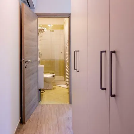 Sajina Podgrad (Notranjska)