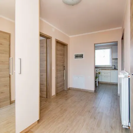 Sajina 3* Podgrad (Notranjska)