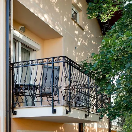 Sajina Podgrad (Notranjska)