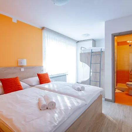 Guest house Sajina 3*