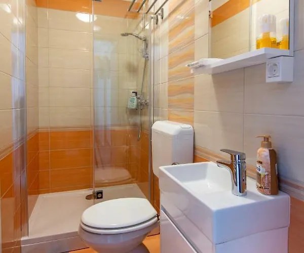 Sajina 게스트하우스 3*