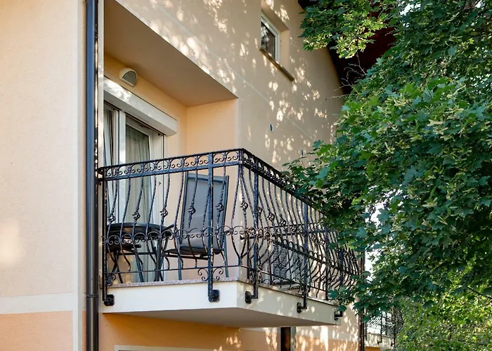 Sajina Podgrad (Notranjska)